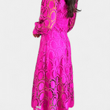Vestido Midi Jovie con Encaje Bordado y Cuello Alto
